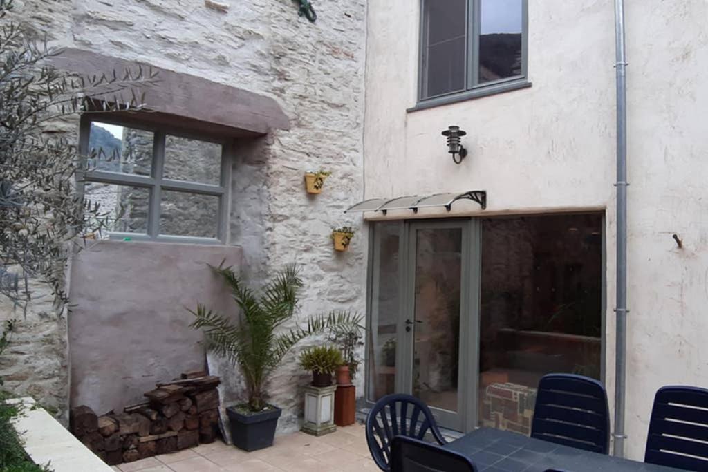 Villa Havre De Paix Au Pied De La Montagne Les Ilhes Exterior foto